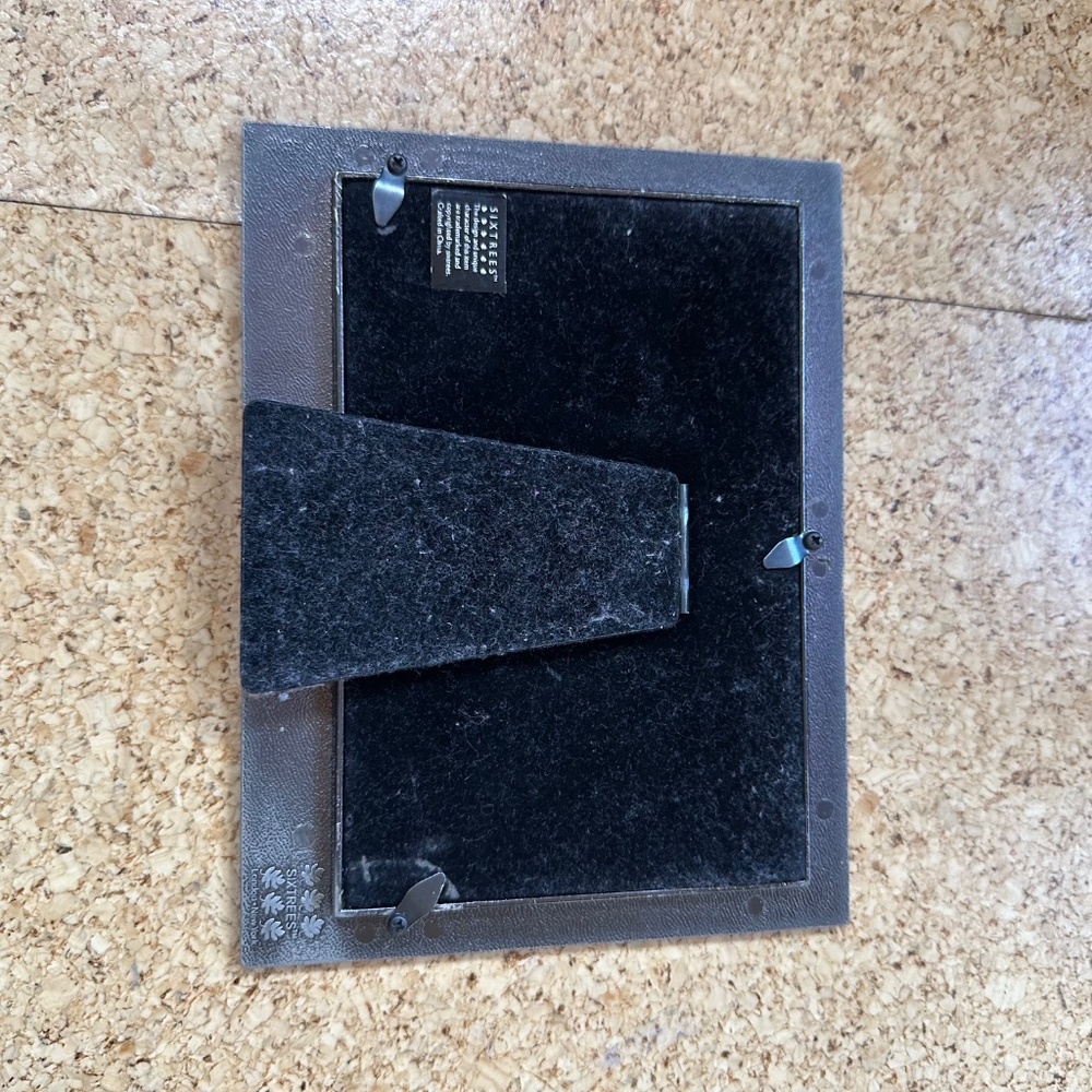 Friends Picture Frame - Picture 2 of 2